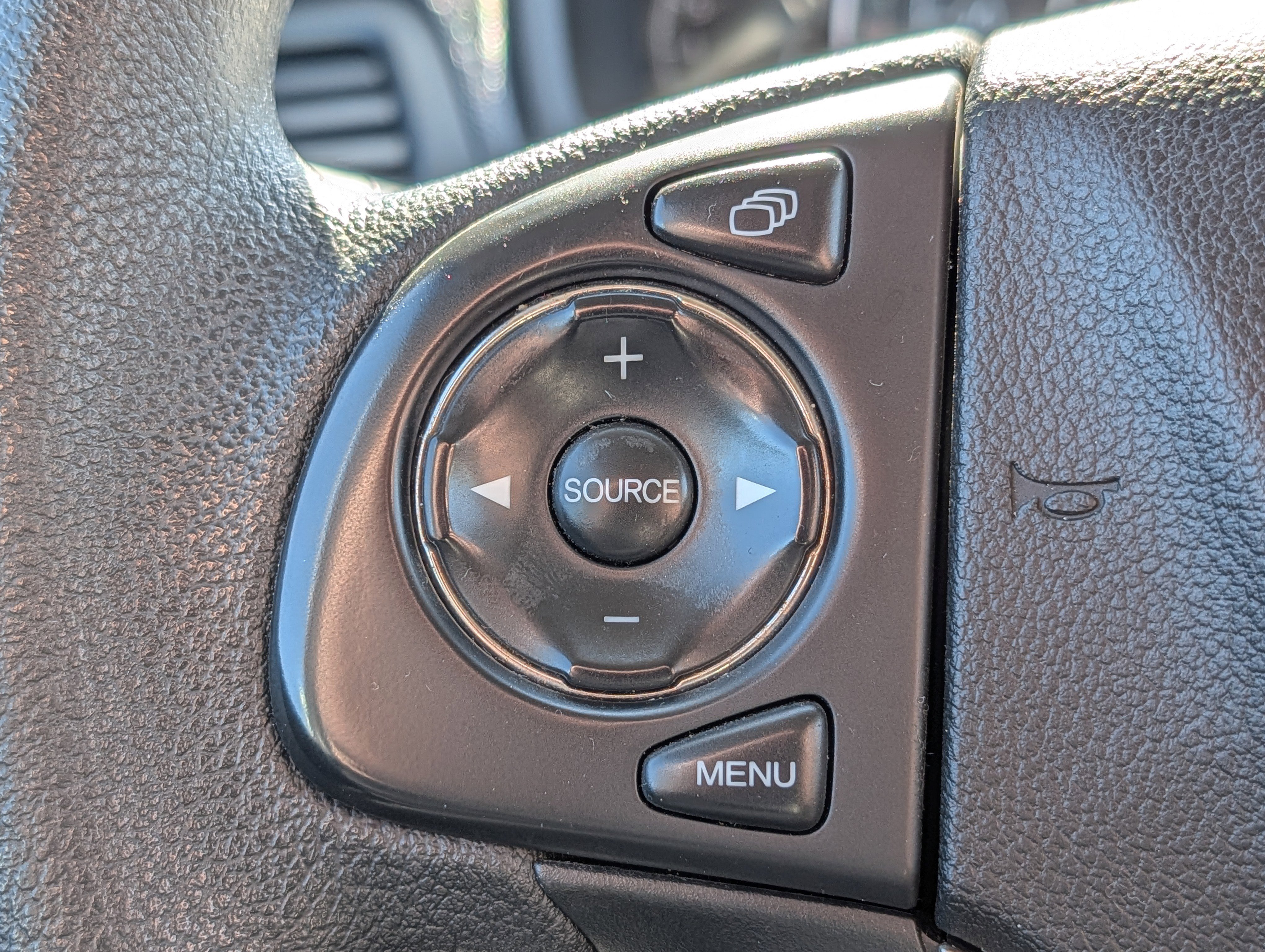 Used 2015 Honda CR-V EX image 27