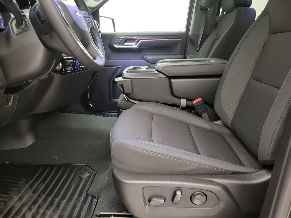 New 2026 Chevrolet Silverado 1500 LT image 2