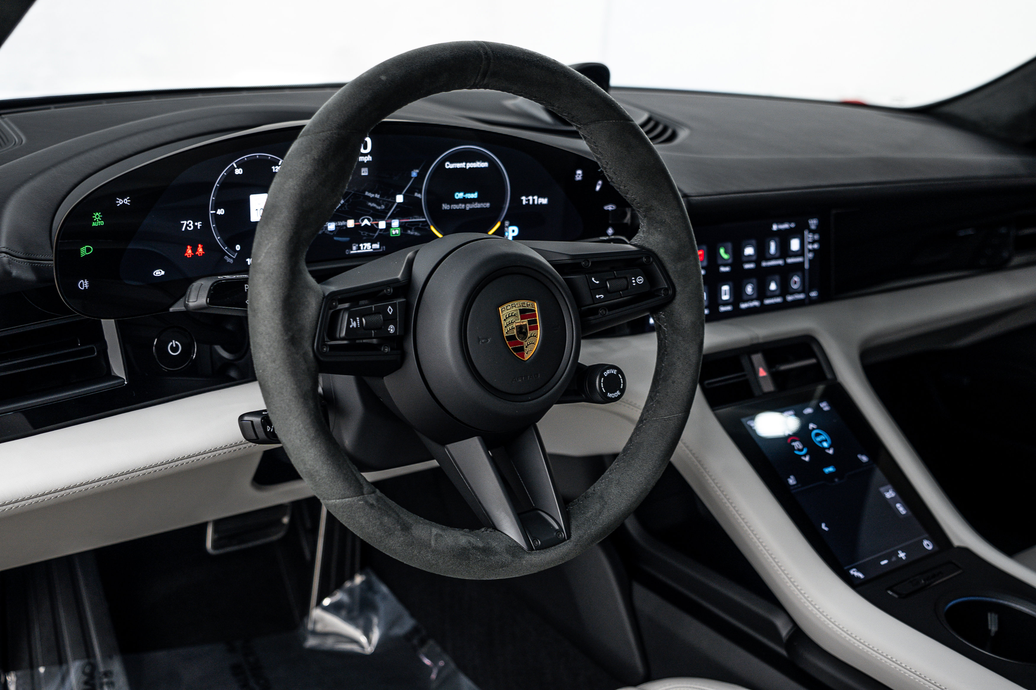 Certified 2024 Porsche Taycan GTS AWD/4WD image 13