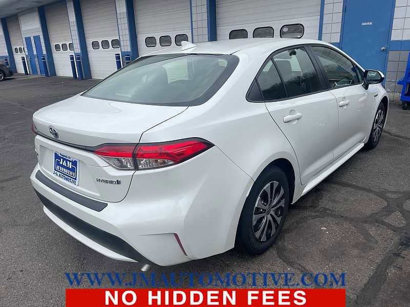 Used 2020 Toyota Corolla LE image 3