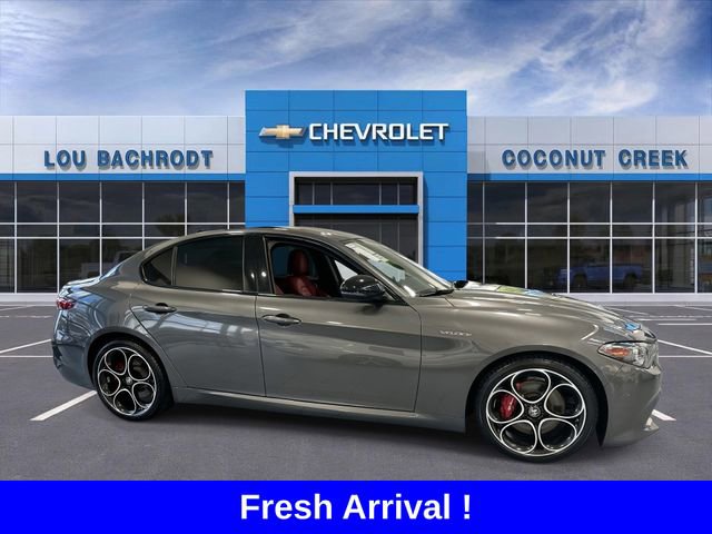 Used 2022 Alfa Romeo Giulia Veloce image 9