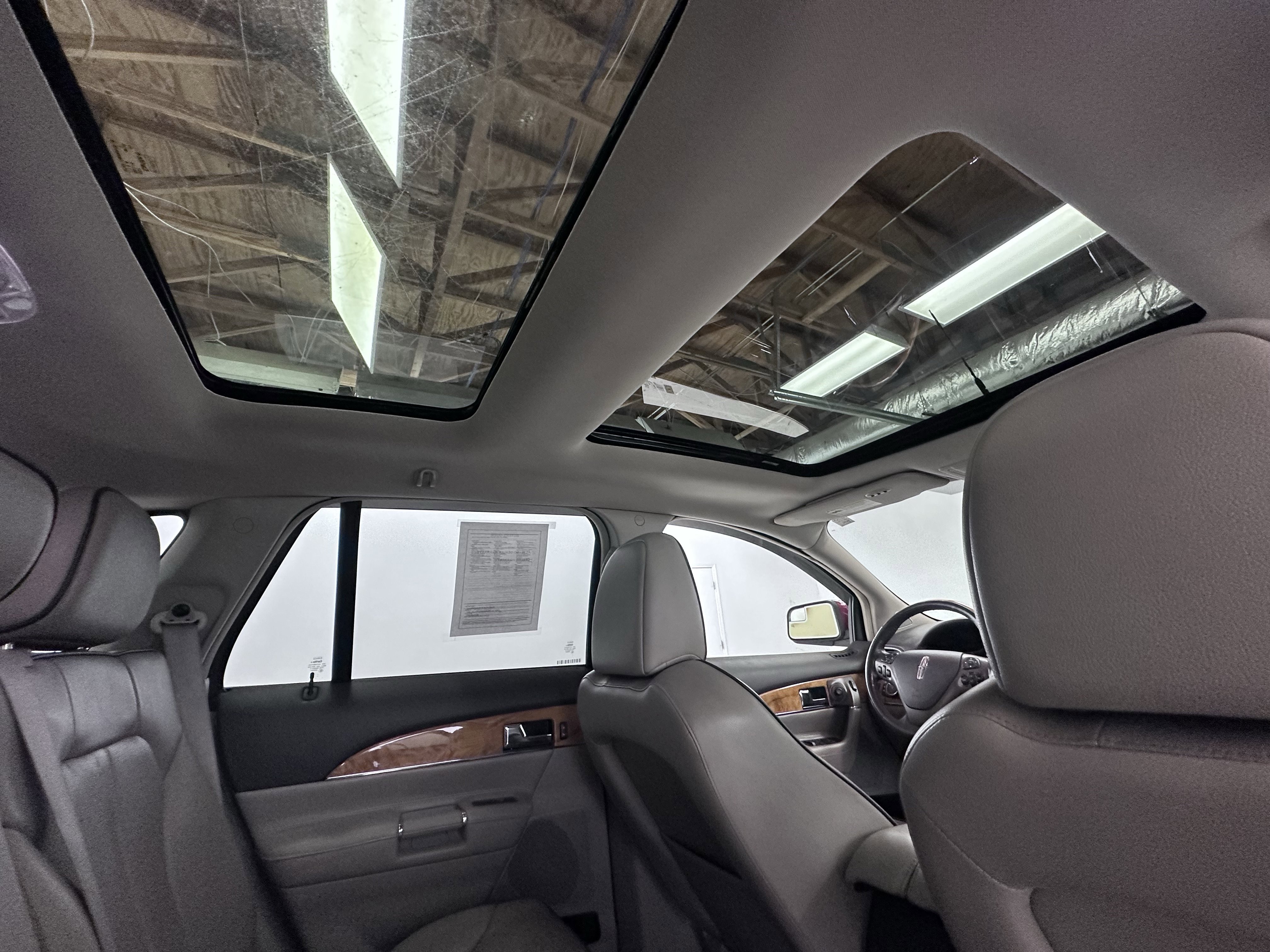 Used 2011 Lincoln MKX 2WD w/ 101A Rapid Spec Order Code image 40