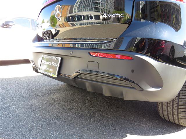 Used 2024 Mercedes-Benz EQB 300 4MATIC image 29