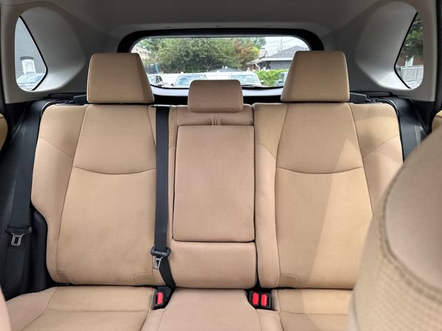 Used 2022 Toyota RAV4 LE AWD/4WD image 36