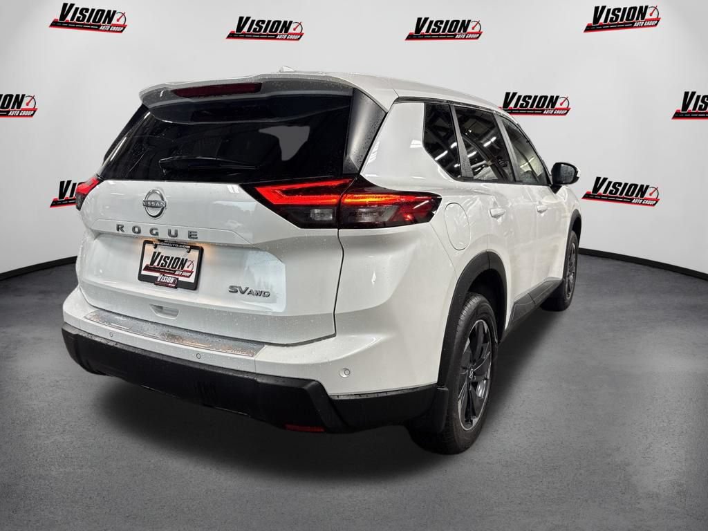 Used 2024 Nissan Rogue SV AWD/4WD image 5