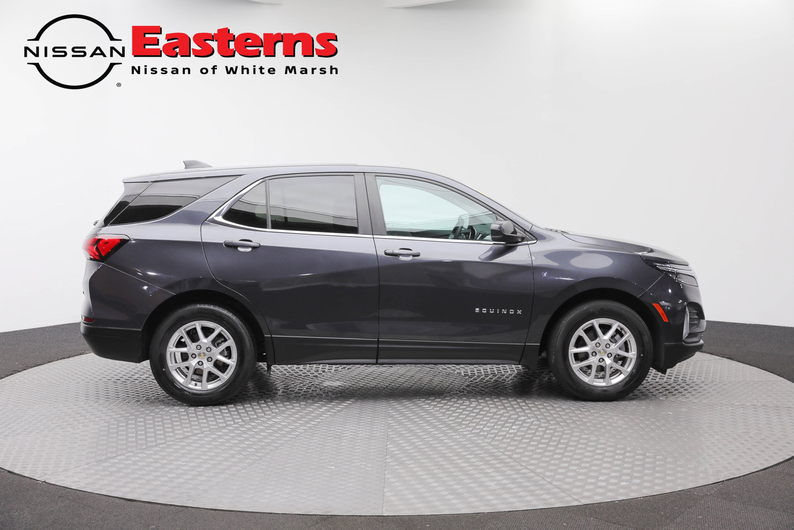 Used 2022 Chevrolet Equinox LT FWD image 4