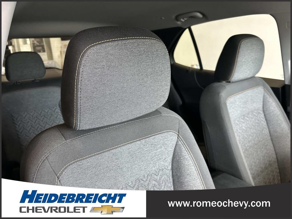 Used 2024 Chevrolet Equinox LT w/ LPO, Floor Liner Package FWD image 34