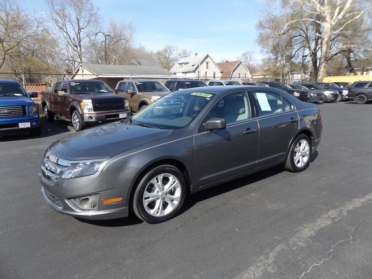 Used 2012 Ford Fusion SE image 1