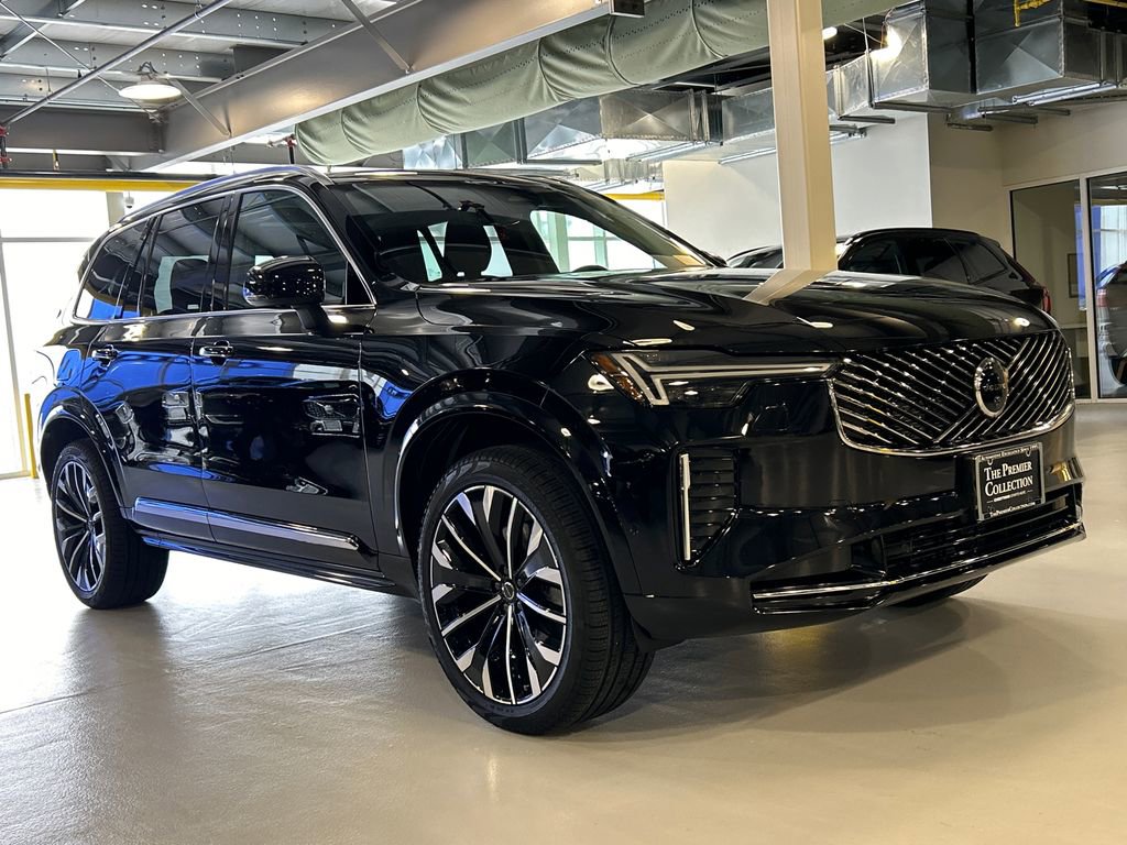 Used 2026 Volvo XC90 B6 Plus w/ Protection Package Premier AWD/4WD video 1