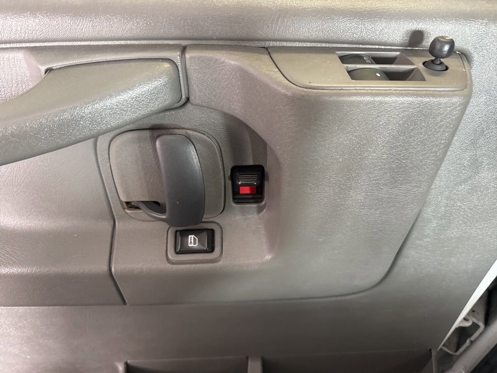 Used 2014 Chevrolet Express 1500 image 11