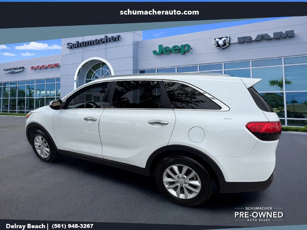 Used 2017 Kia Sorento LX FWD image 5