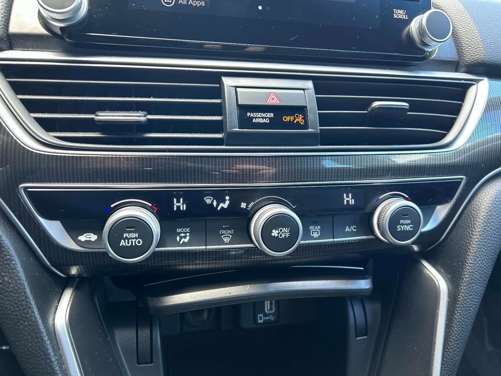 Used 2018 Honda Accord Sport image 29