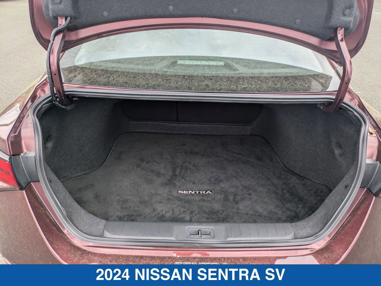 Used 2024 Nissan Sentra SV w/ All-Weather Package FWD image 32