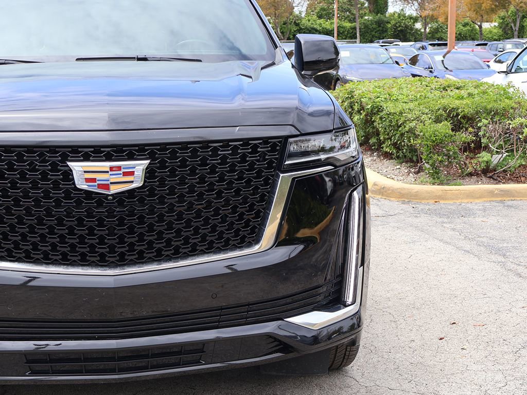 Used 2021 Cadillac Escalade Premium Luxury w/ Driver Assist Tech Package RWD image 18