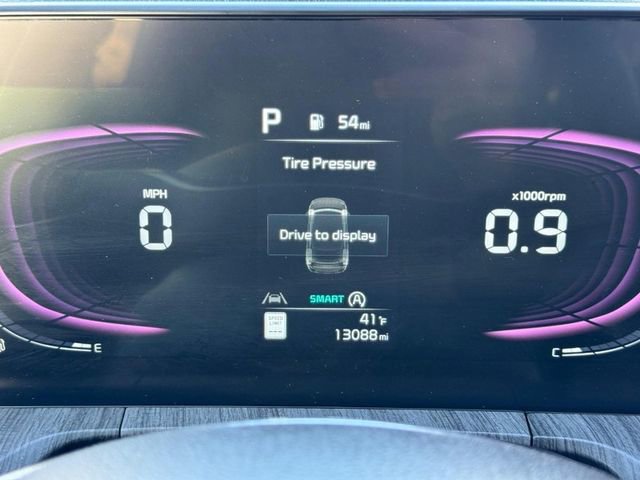 Used 2024 Kia Telluride EX w/ EX Captain's Chair Package image 25