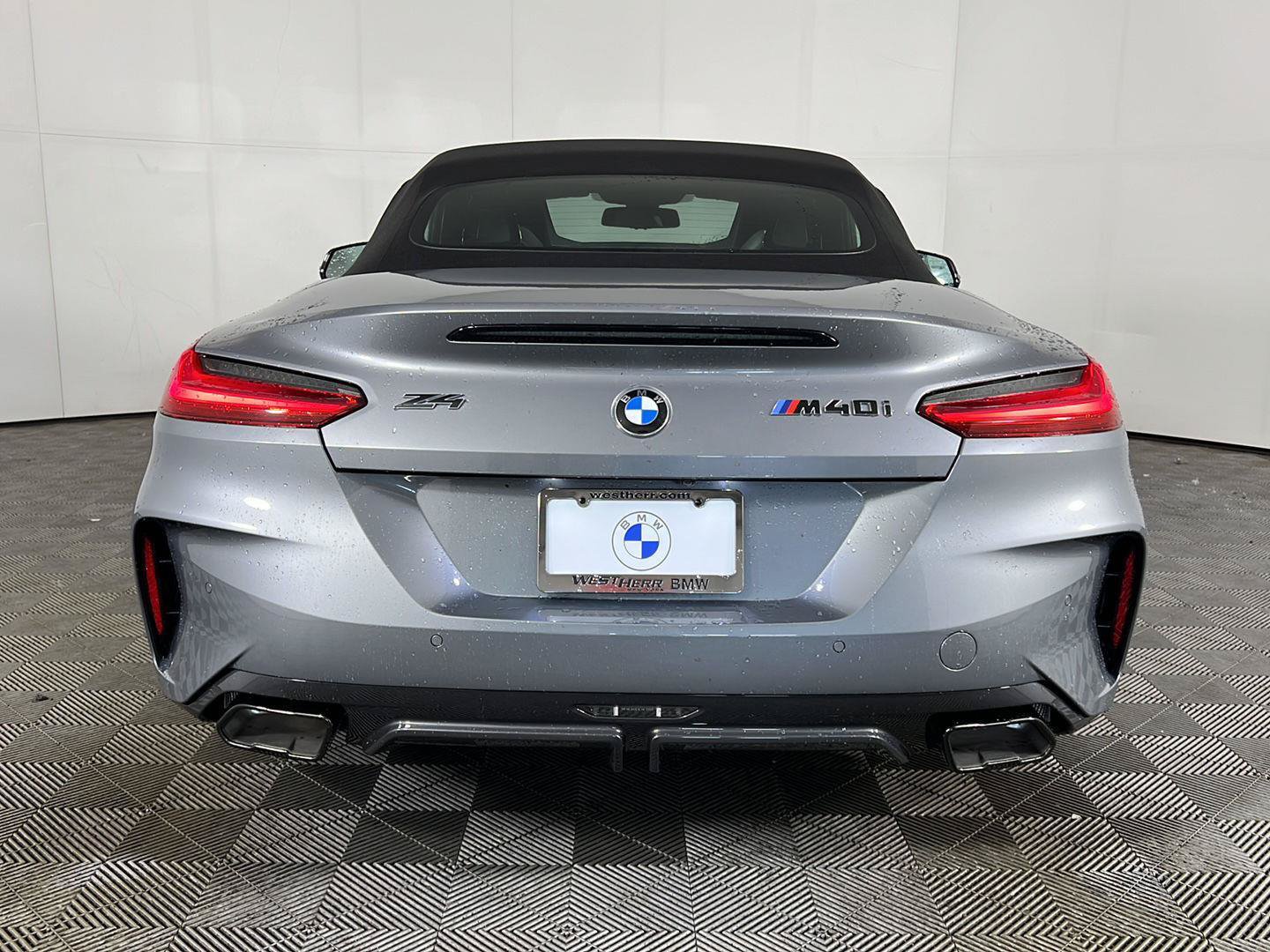 New 2026 BMW Z4 M40i w/ Premium Package RWD image 3