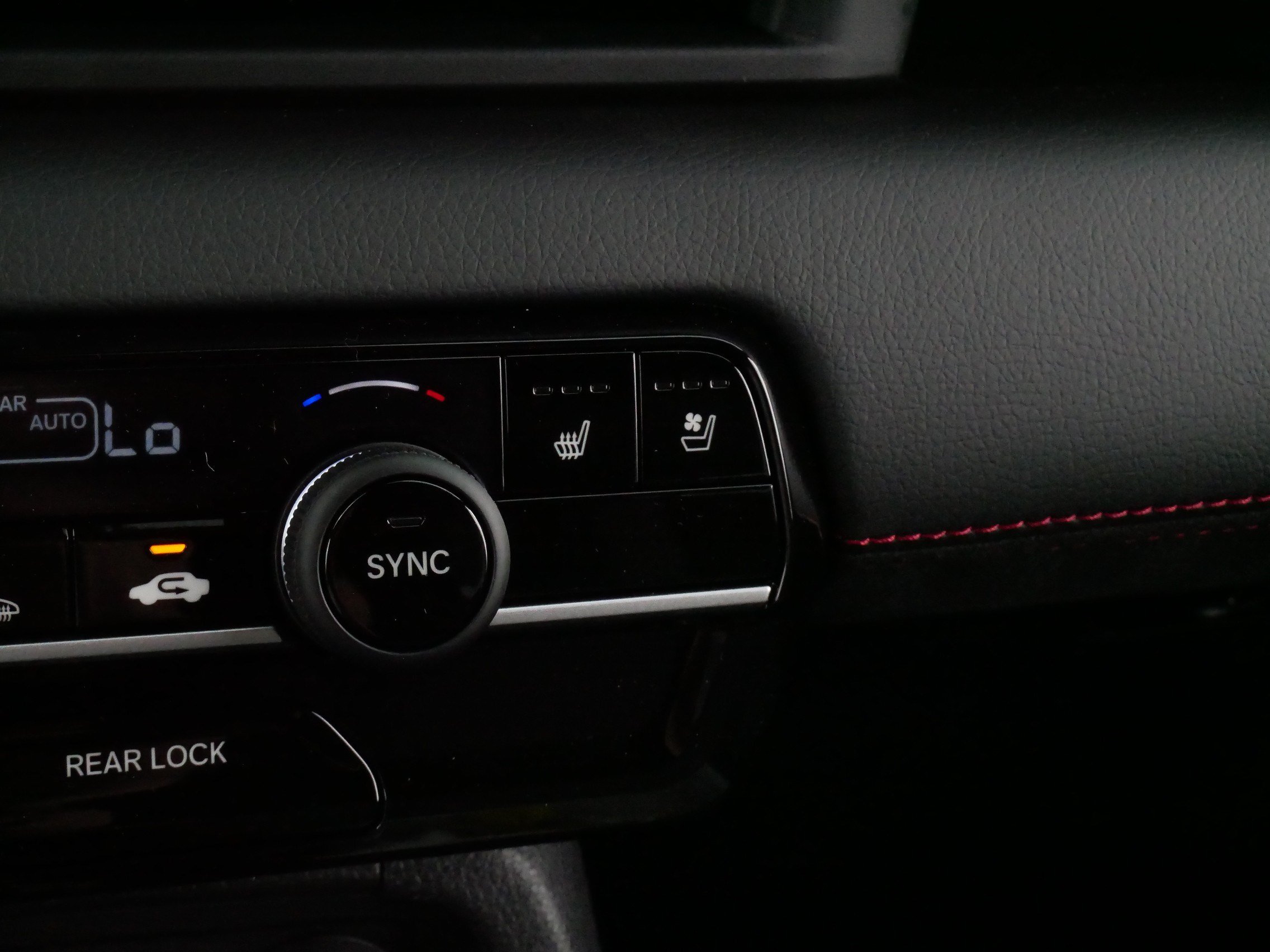 Certified 2026 Honda Pilot Black Edition image 30