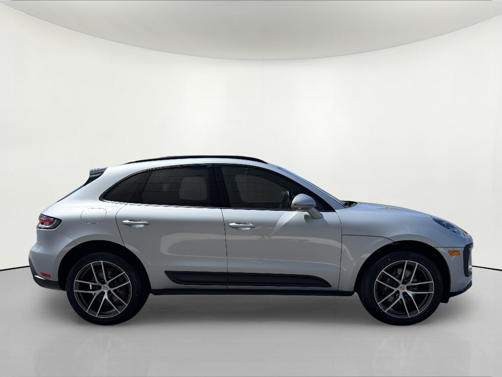 New 2026 Porsche Macan AWD/4WD image 6