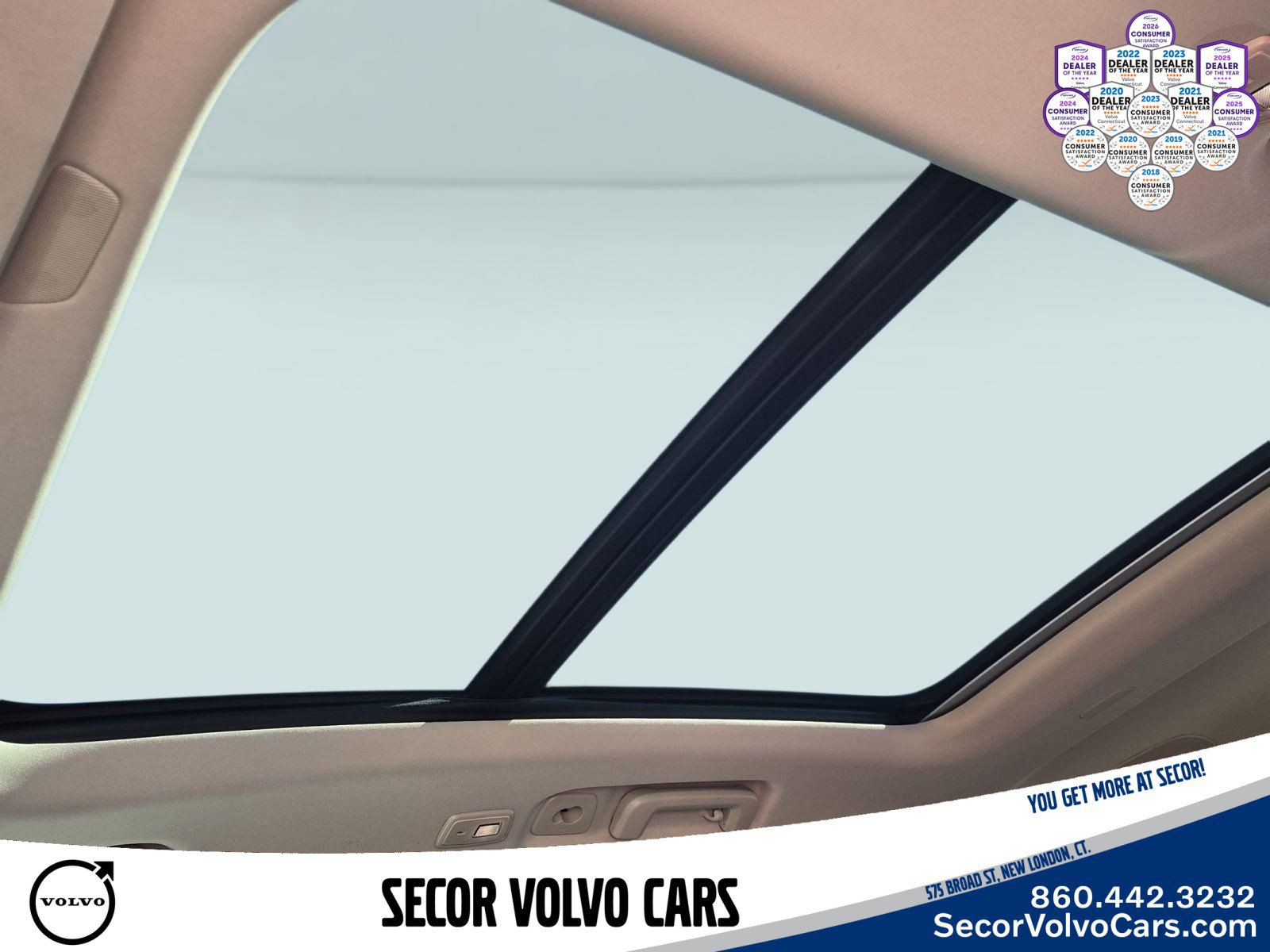 Certified 2024 Volvo XC90 T8 Plus w/ Protection Package AWD/4WD image 15