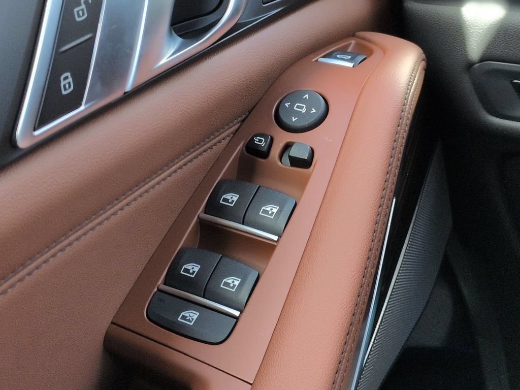 New 2026 BMW X5 M60i AWD/4WD image 25