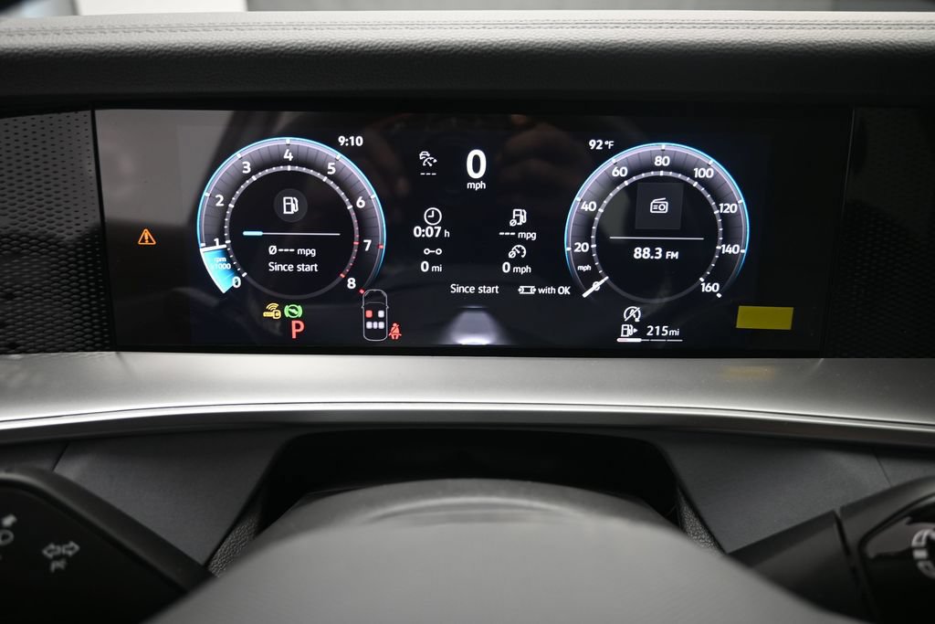 New 2026 Volkswagen Tiguan SE FWD image 10