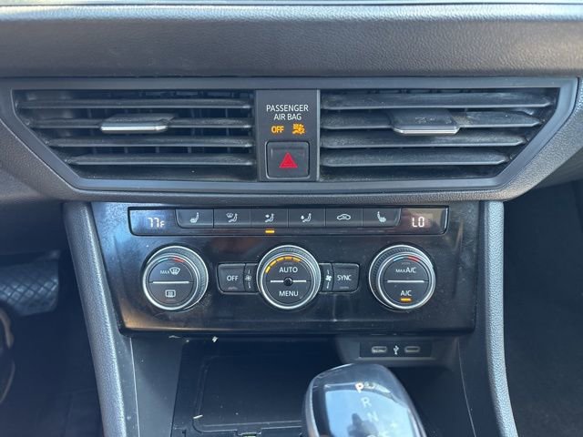 Used 2022 Volkswagen Jetta SE FWD image 21