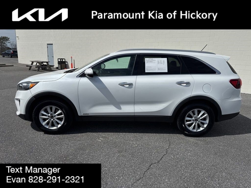 Used 2020 Kia Sorento LX w/ LX I4 Convenience Package image 4
