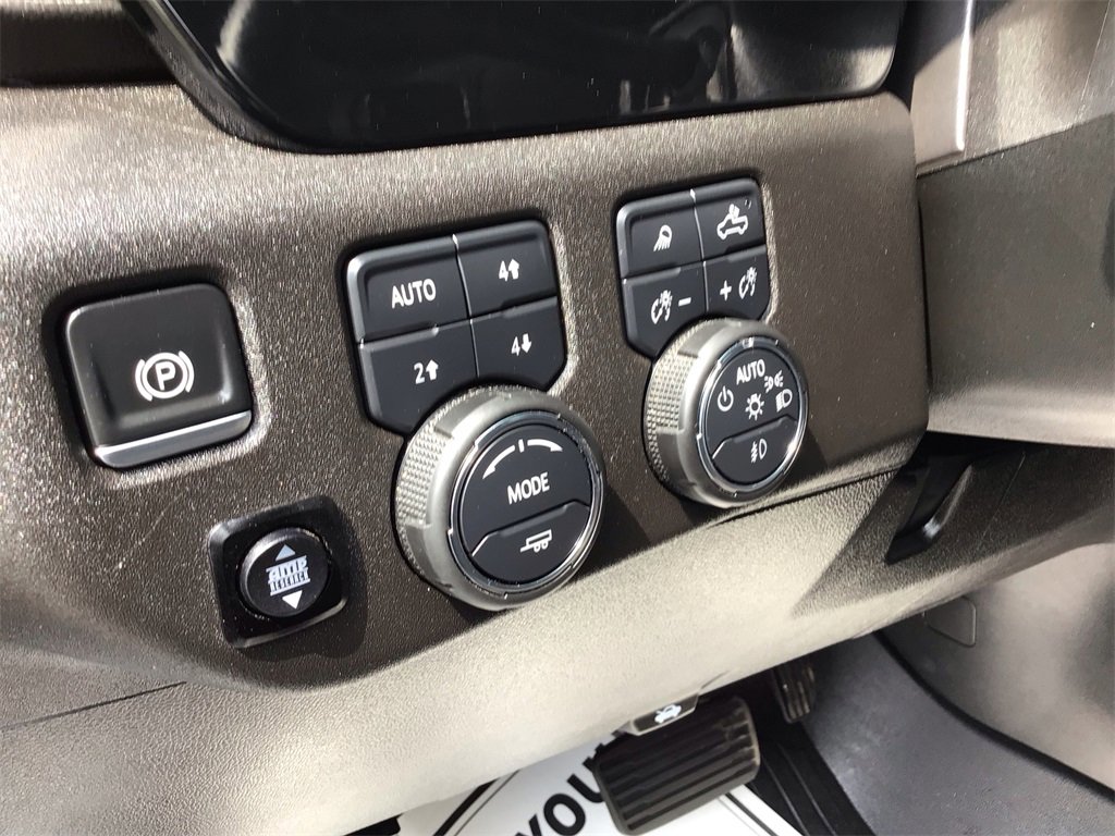 Used 2025 Chevrolet Silverado 2500 ZR2 w/ ZR2 Bison Edition image 18