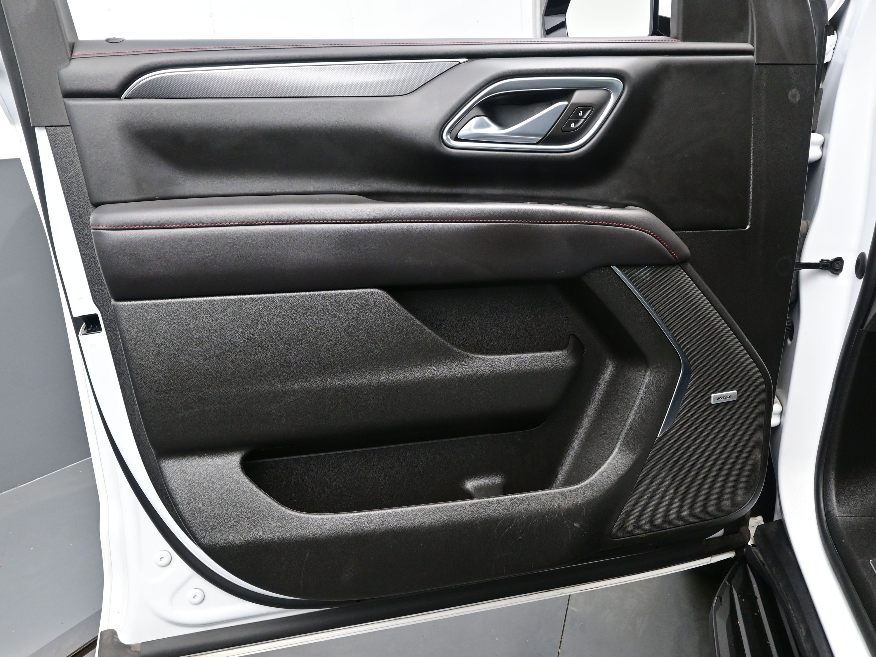 Used 2023 Chevrolet Suburban RST w/ Luxury Package image 10