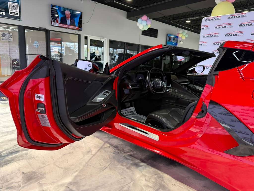 Used 2022 Chevrolet Corvette Stingray Coupe w/ 1LT RWD image 18