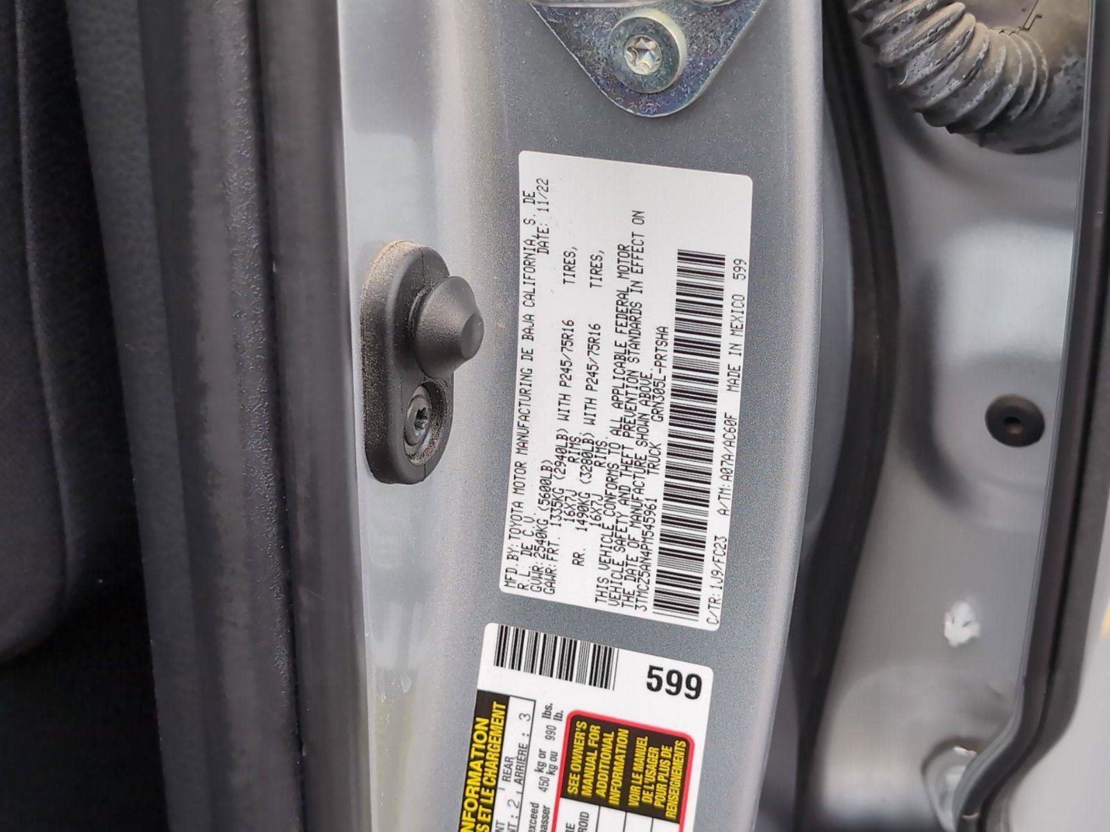 Used 2023 Toyota Tacoma SR5 AWD/4WD image 12