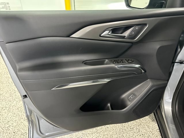 New 2026 Chevrolet Traverse LT w/ Driver Confidence Package image 4