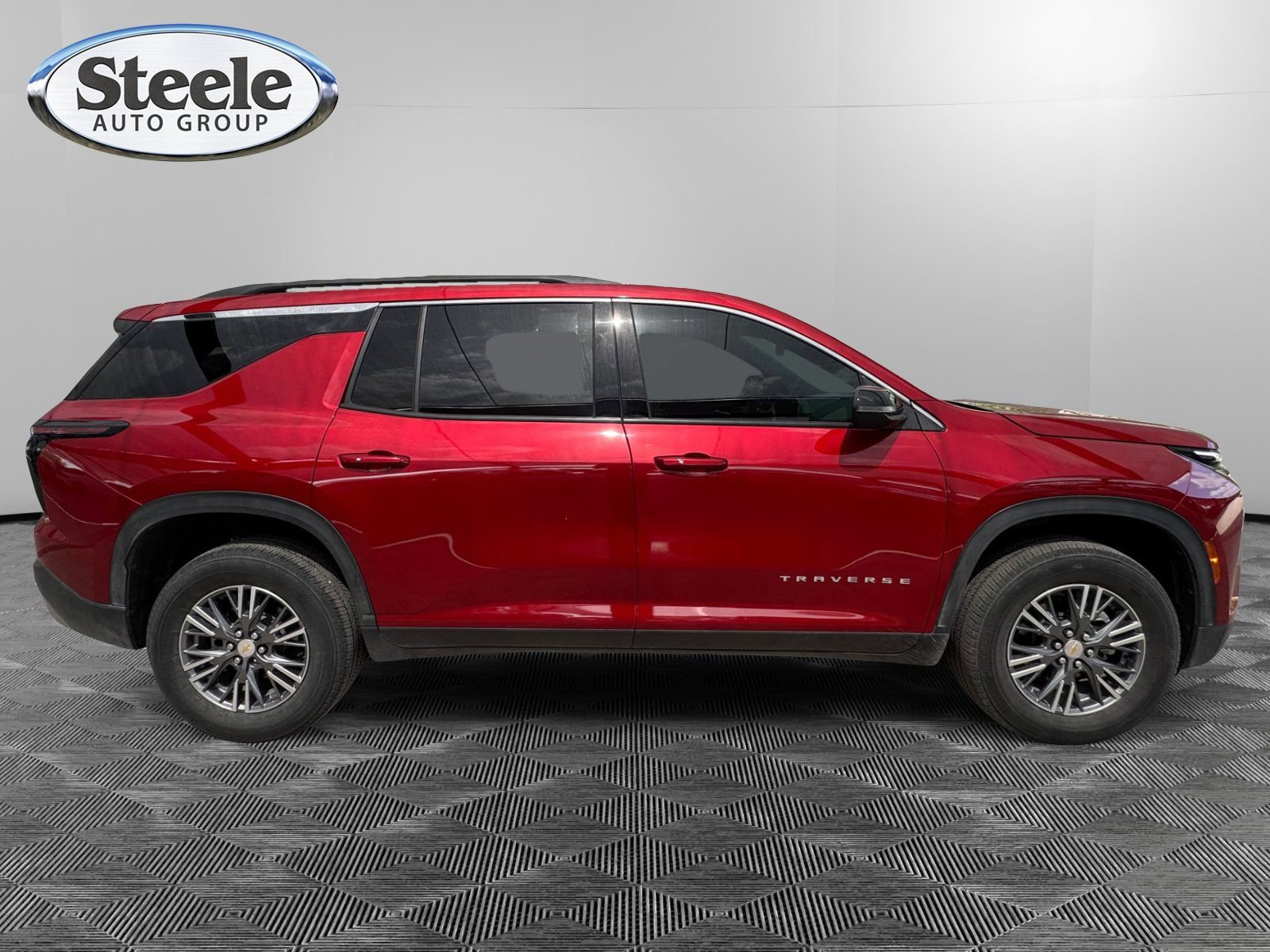 Certified 2025 Chevrolet Traverse LT w/ LPO, Floor Liner Package FWD image 6