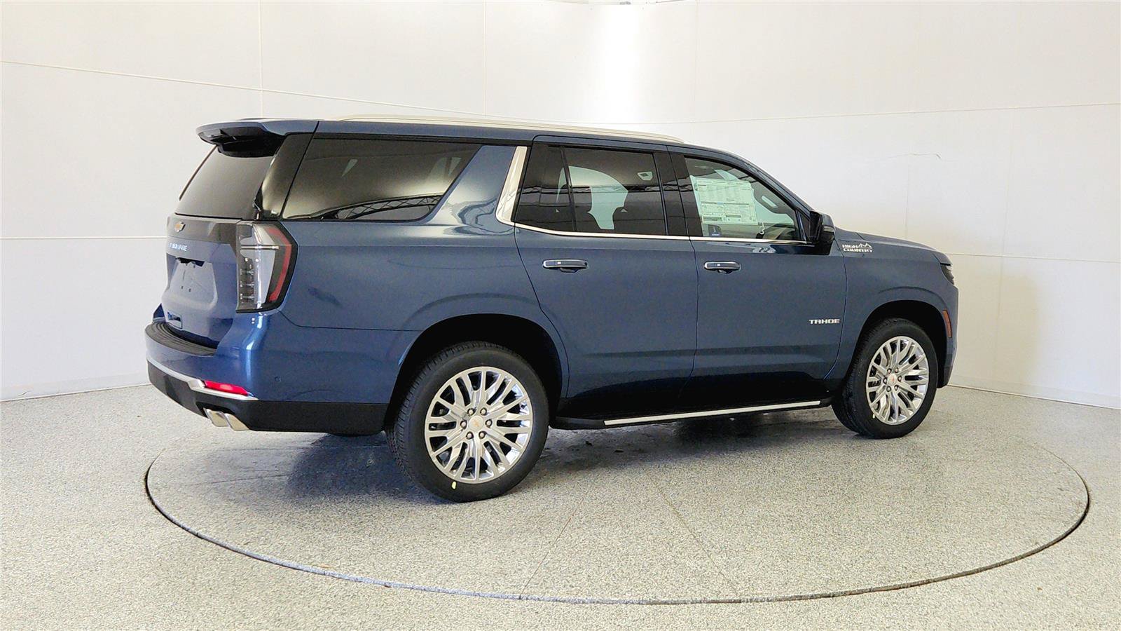 New 2026 Chevrolet Tahoe High Country w/ Sun And Tow Package AWD/4WD image 7