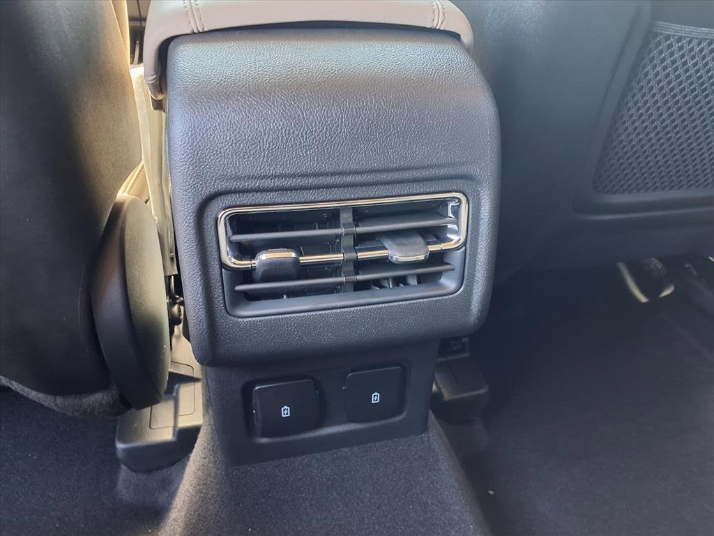 New 2026 Lincoln Corsair Premiere image 9