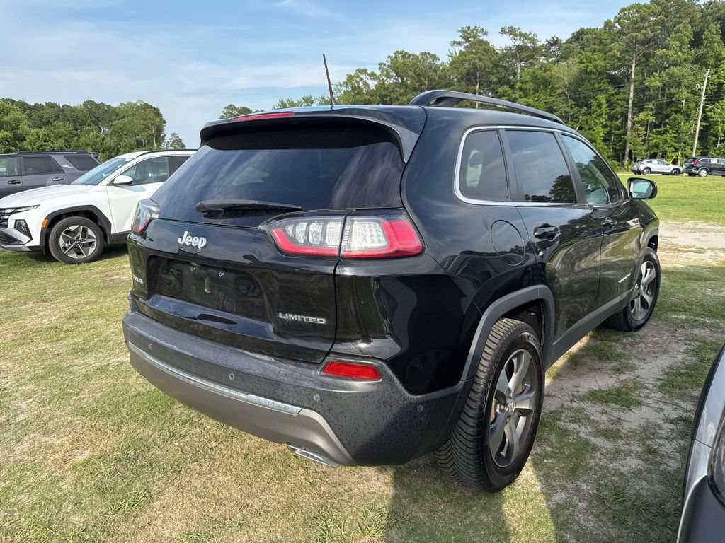Used 2022 Jeep Cherokee Limited AWD/4WD image 5