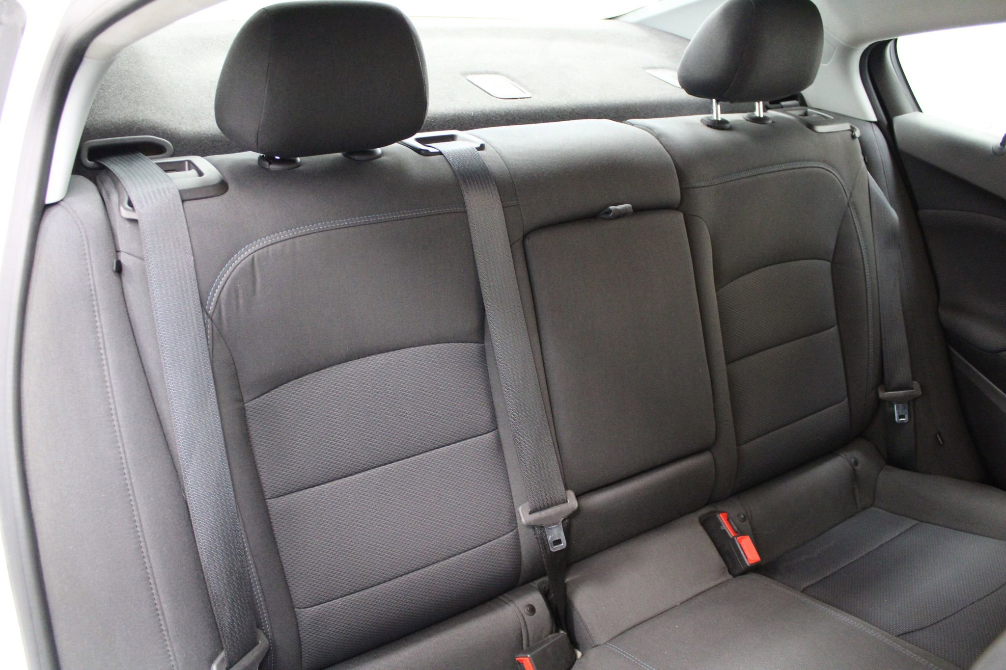 Used 2019 Chevrolet Cruze LT w/ Convenience Package image 28