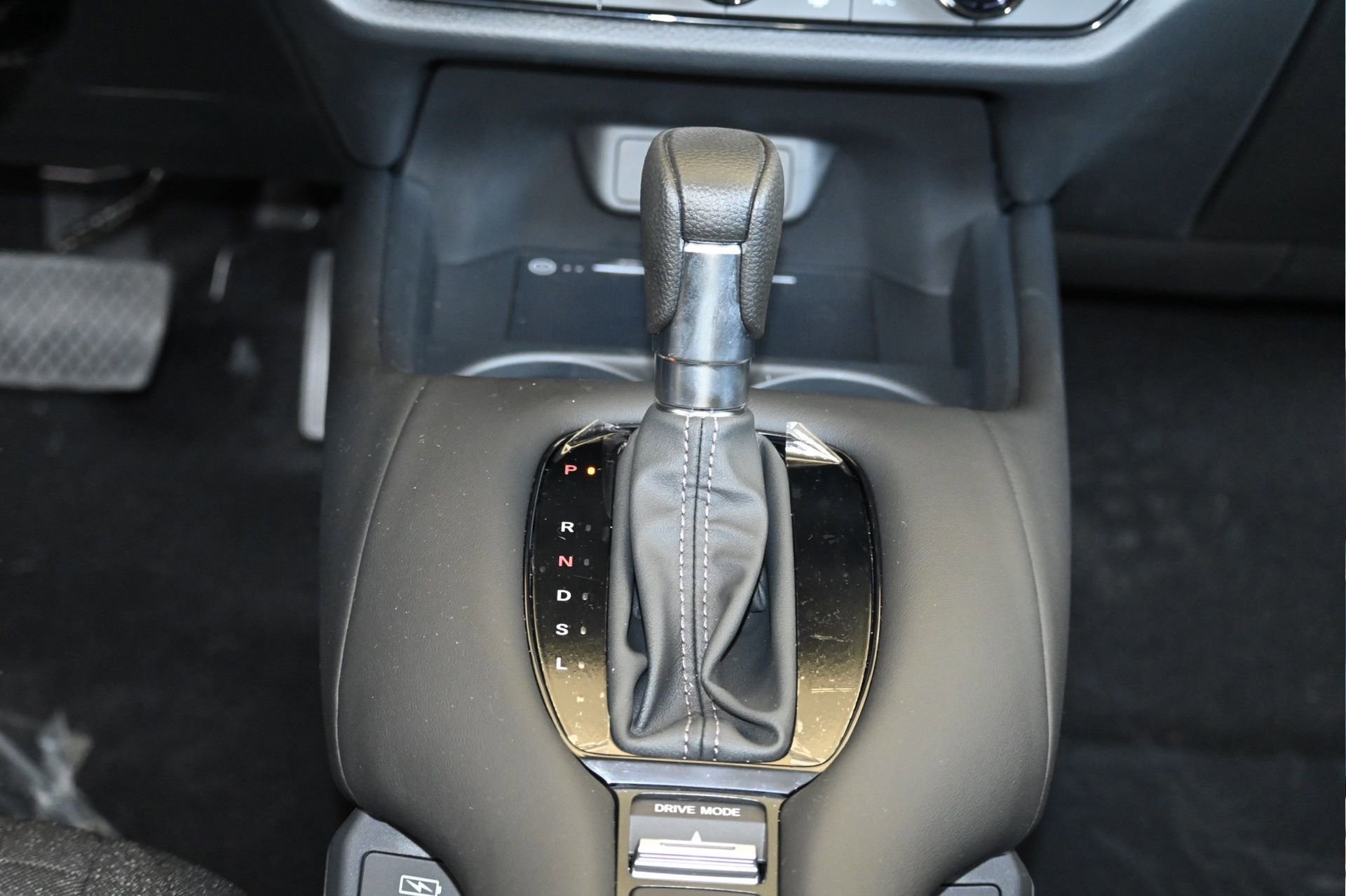 New 2026 Honda HR-V LX image 28