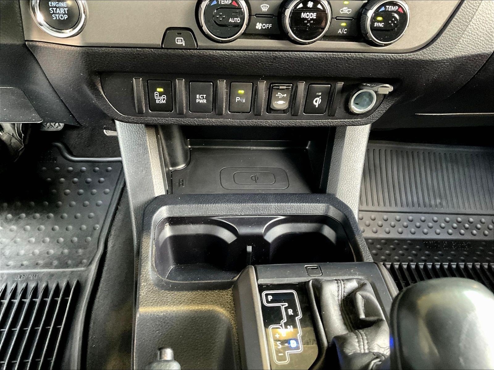 Used 2017 Toyota Tacoma SR5 RWD image 16