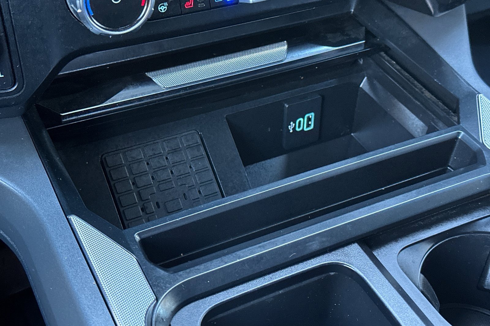 Used 2024 Ford F250 Lariat w/ Sport Appearance Package image 31