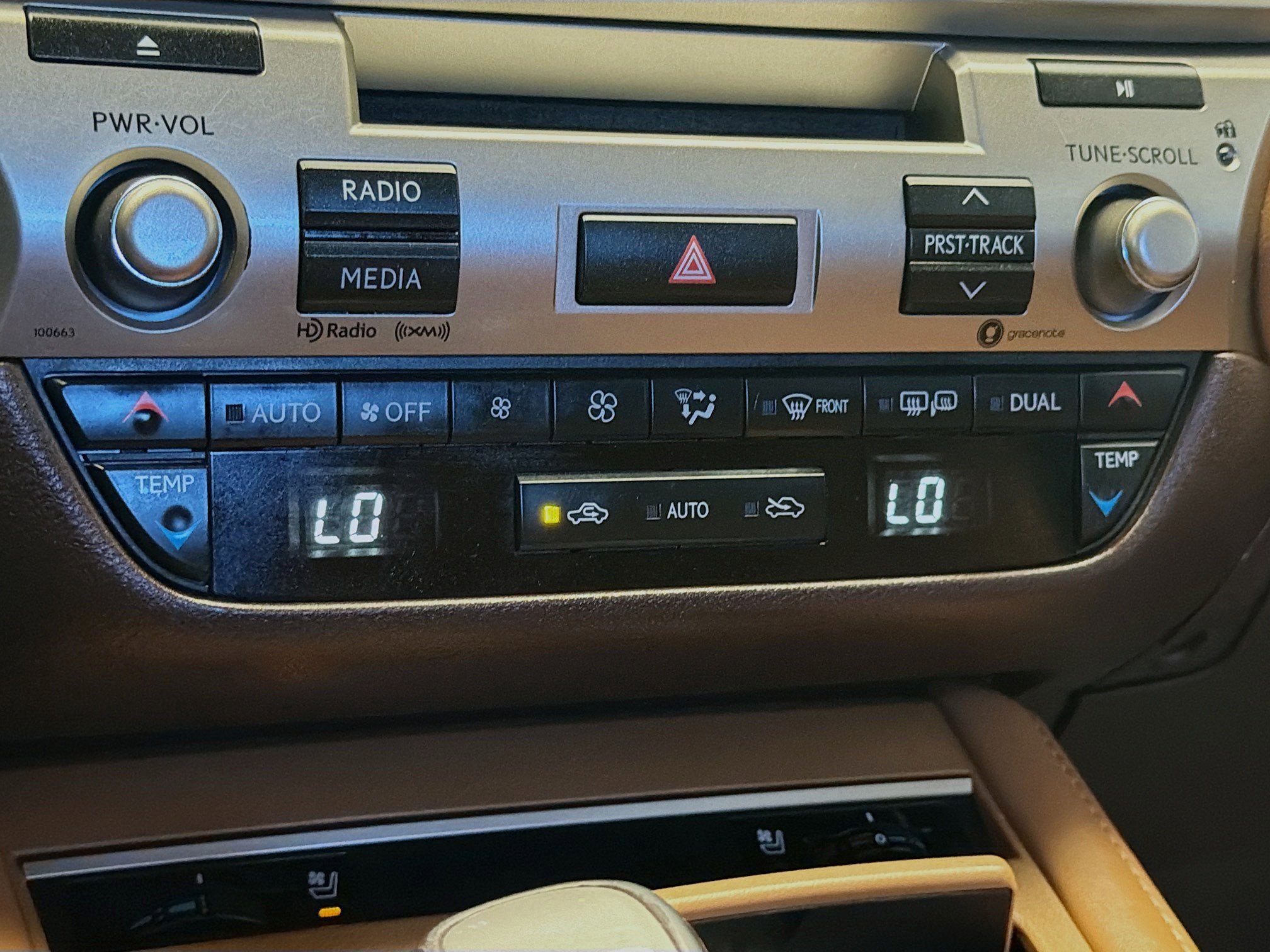 Used 2018 Lexus ES 350 w/ Premier Package FWD image 10