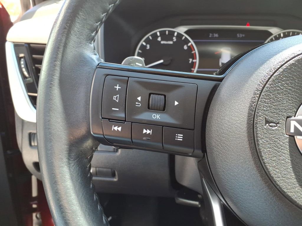 Used 2022 Nissan Rogue SL w/ SL Premium Package image 18