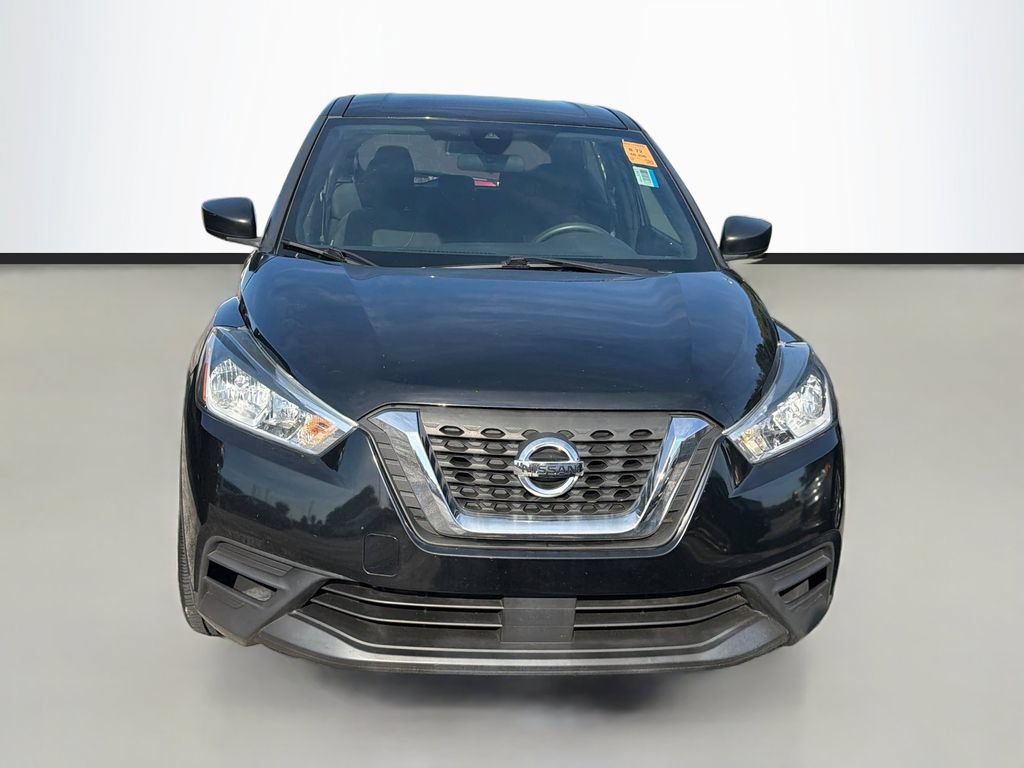 Used 2020 Nissan Kicks S FWD image 2