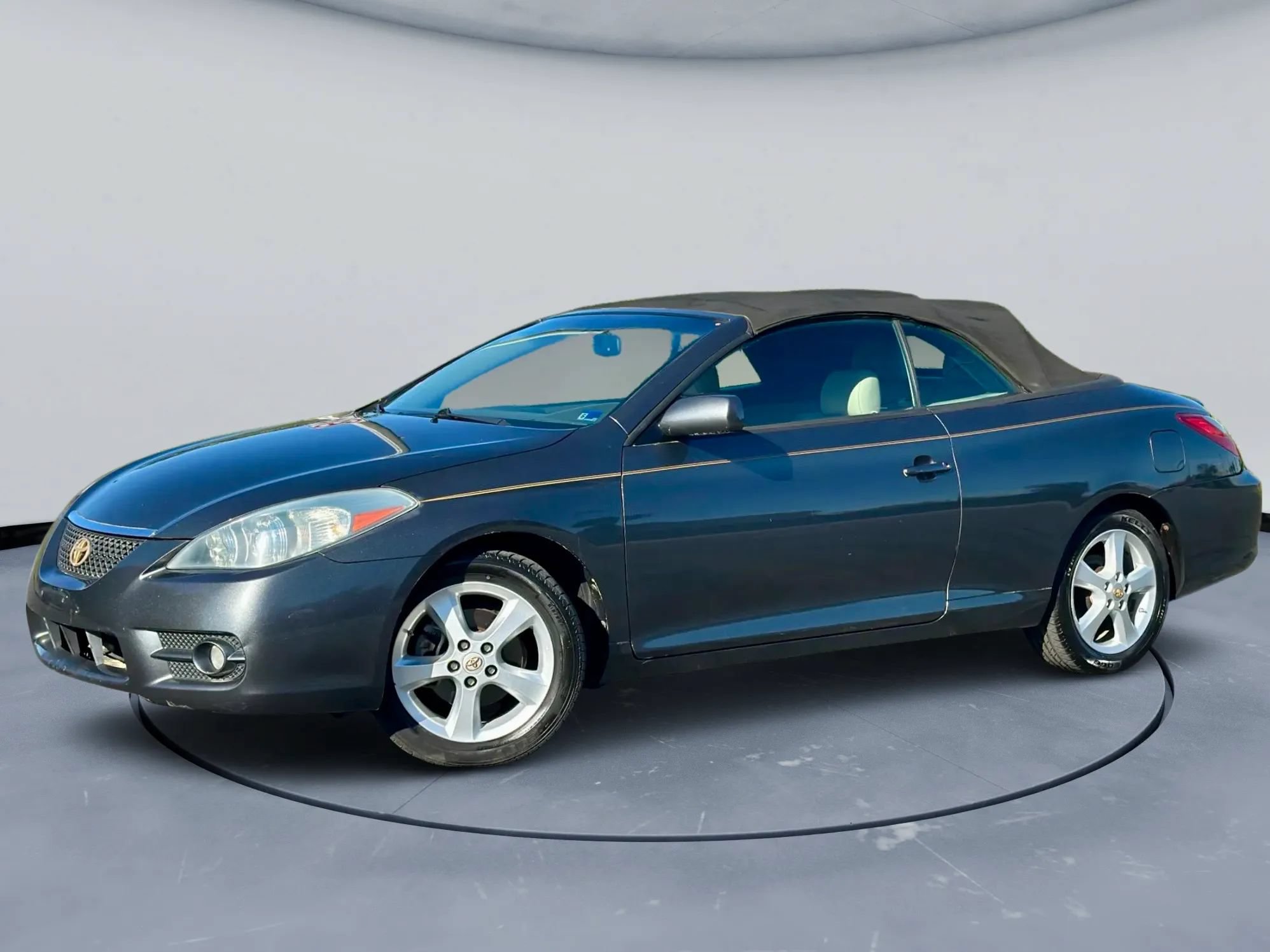Used 2008 Toyota Solara SE FWD image 2