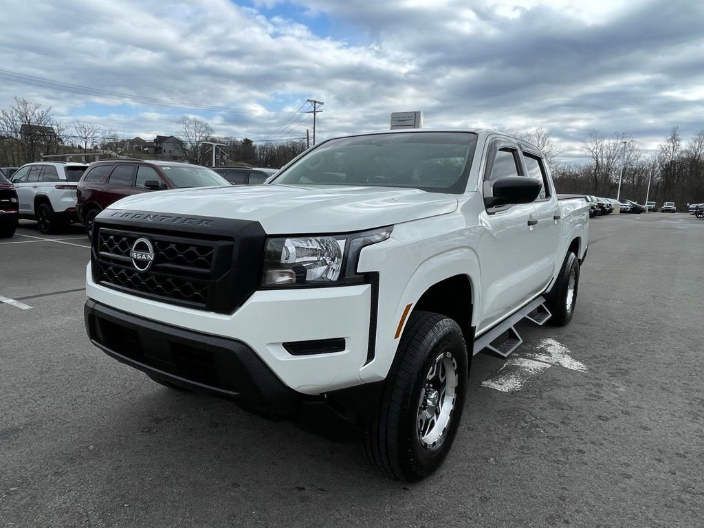 Used 2024 Nissan Frontier S w/ Tow Package image 7