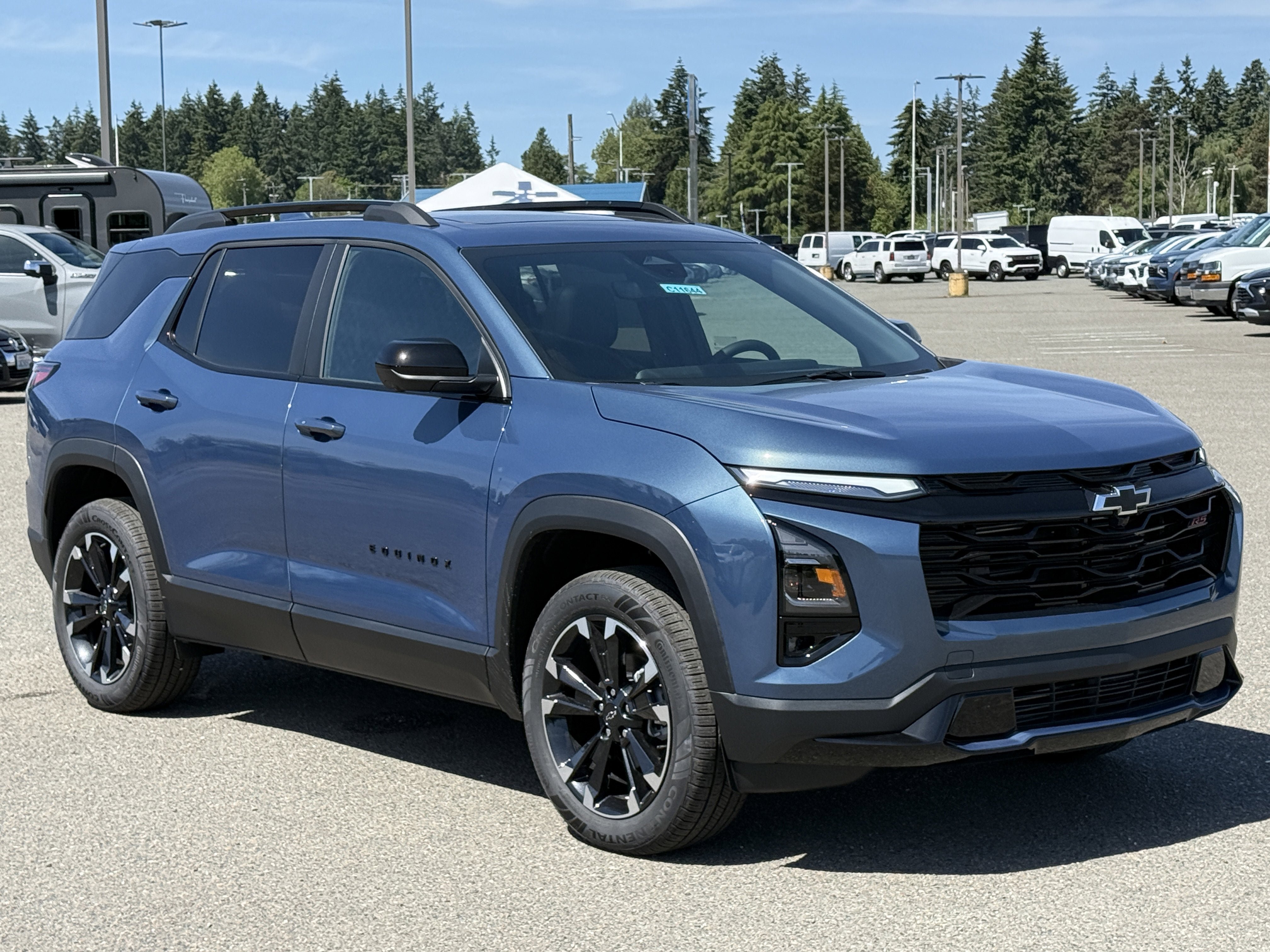 New 2026 Chevrolet Equinox RS w/ Convenience Package III AWD/4WD image 7