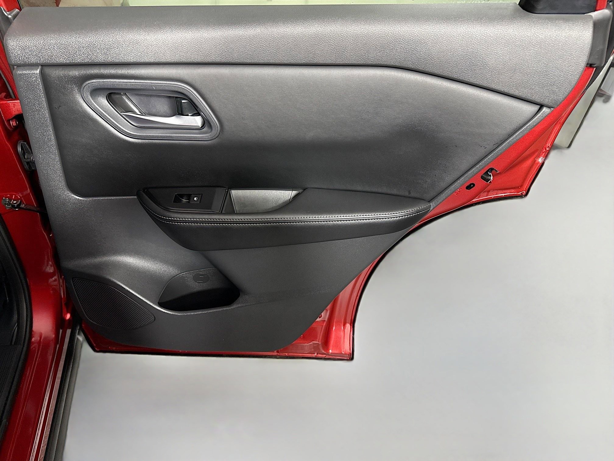 Used 2026 Nissan Rogue SV image 28