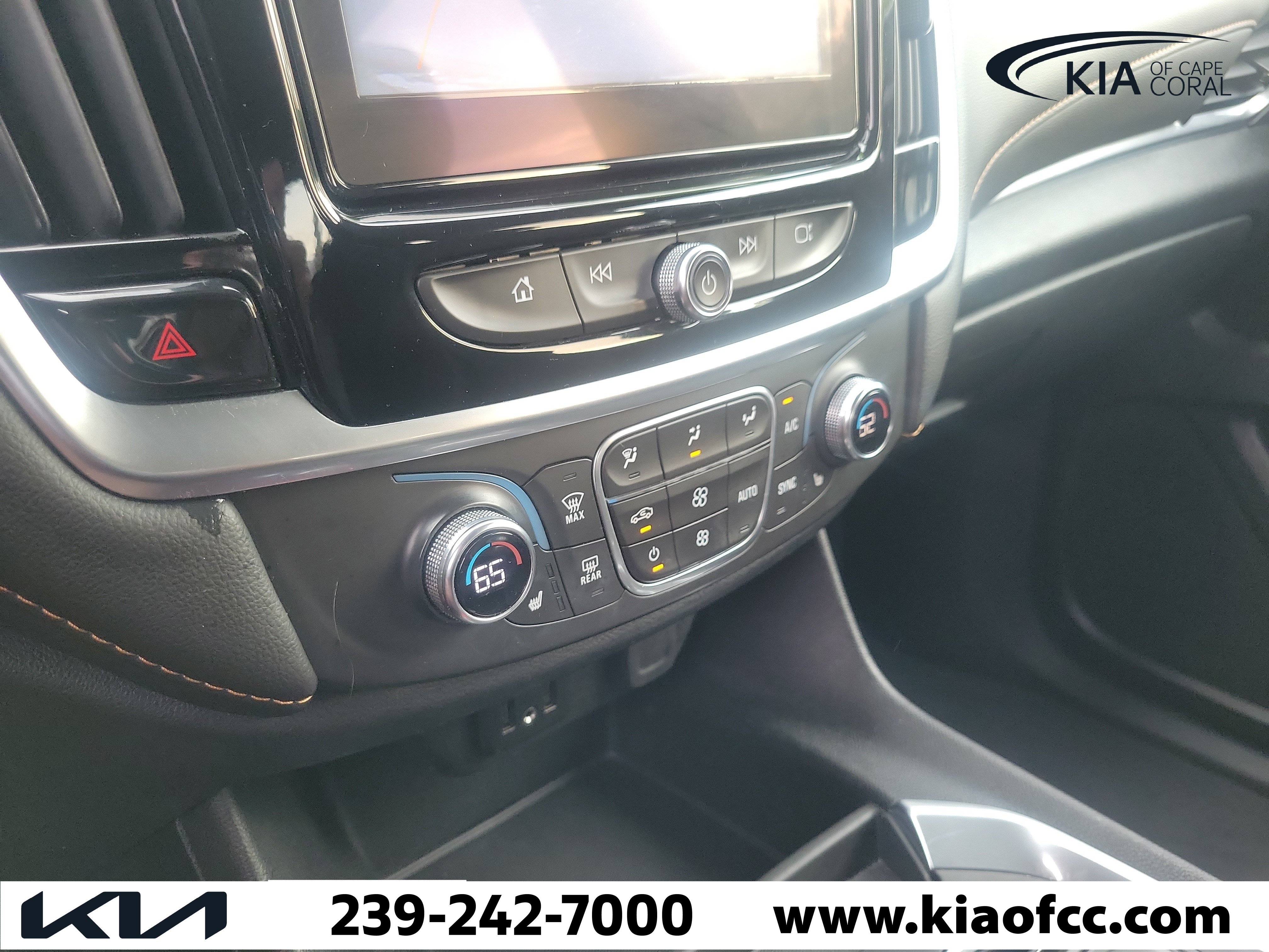 Used 2019 Chevrolet Traverse LT FWD image 30