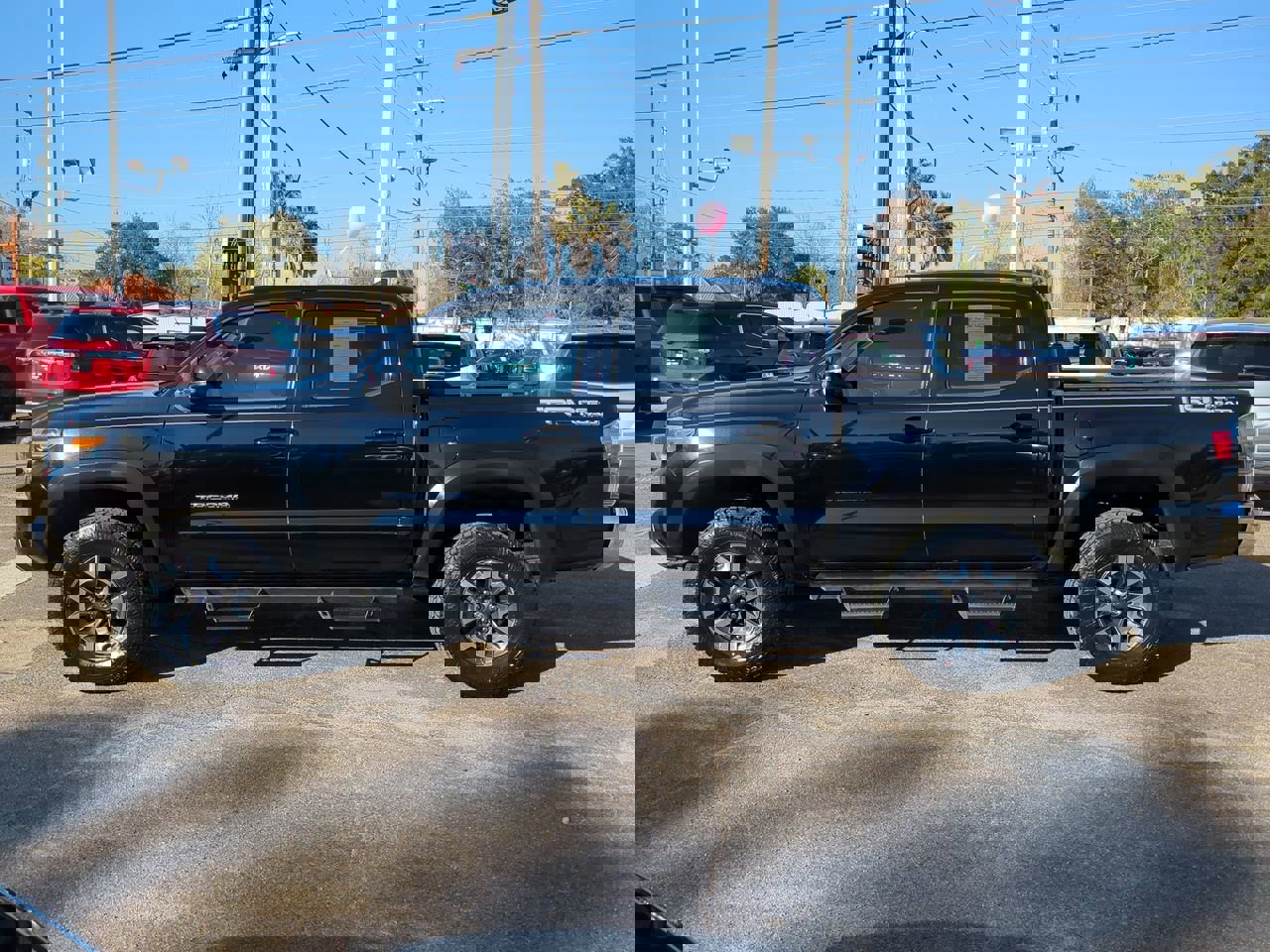 Used 2020 Toyota Tacoma TRD Off-Road image 8