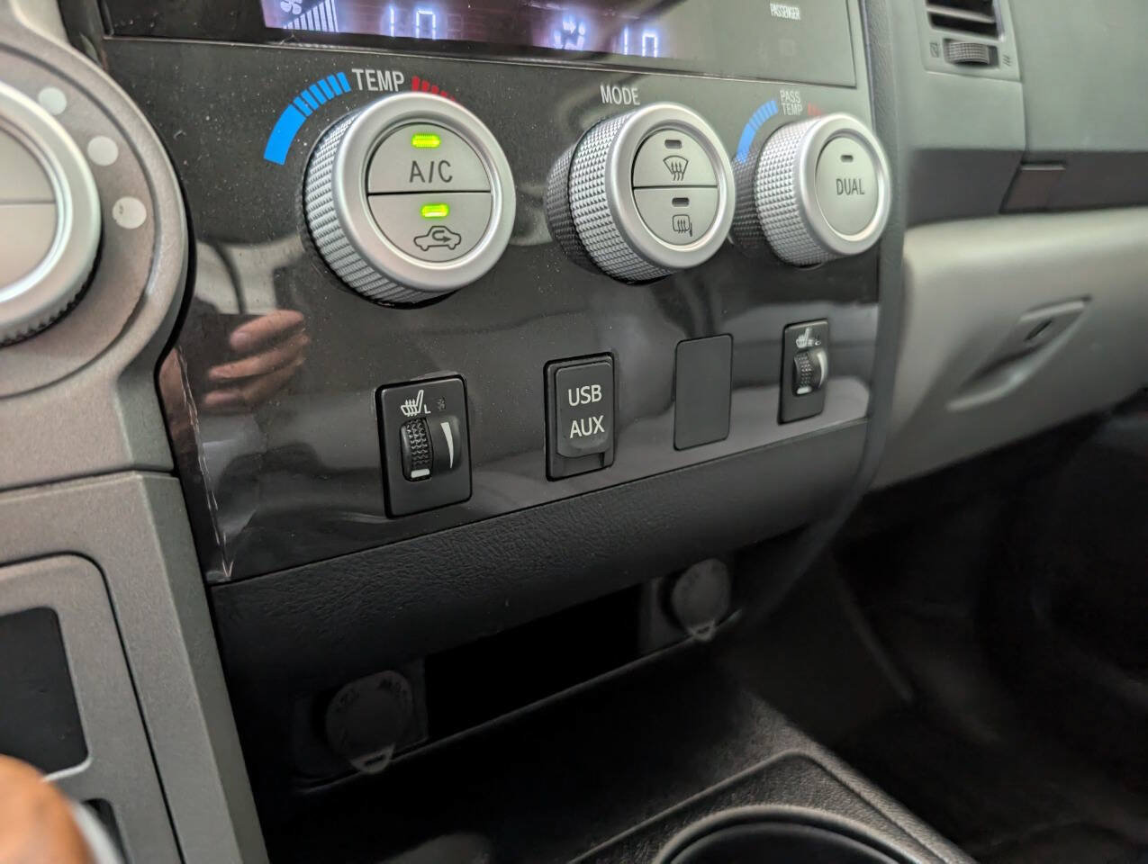 Used 2012 Toyota Tundra Limited AWD/4WD image 11